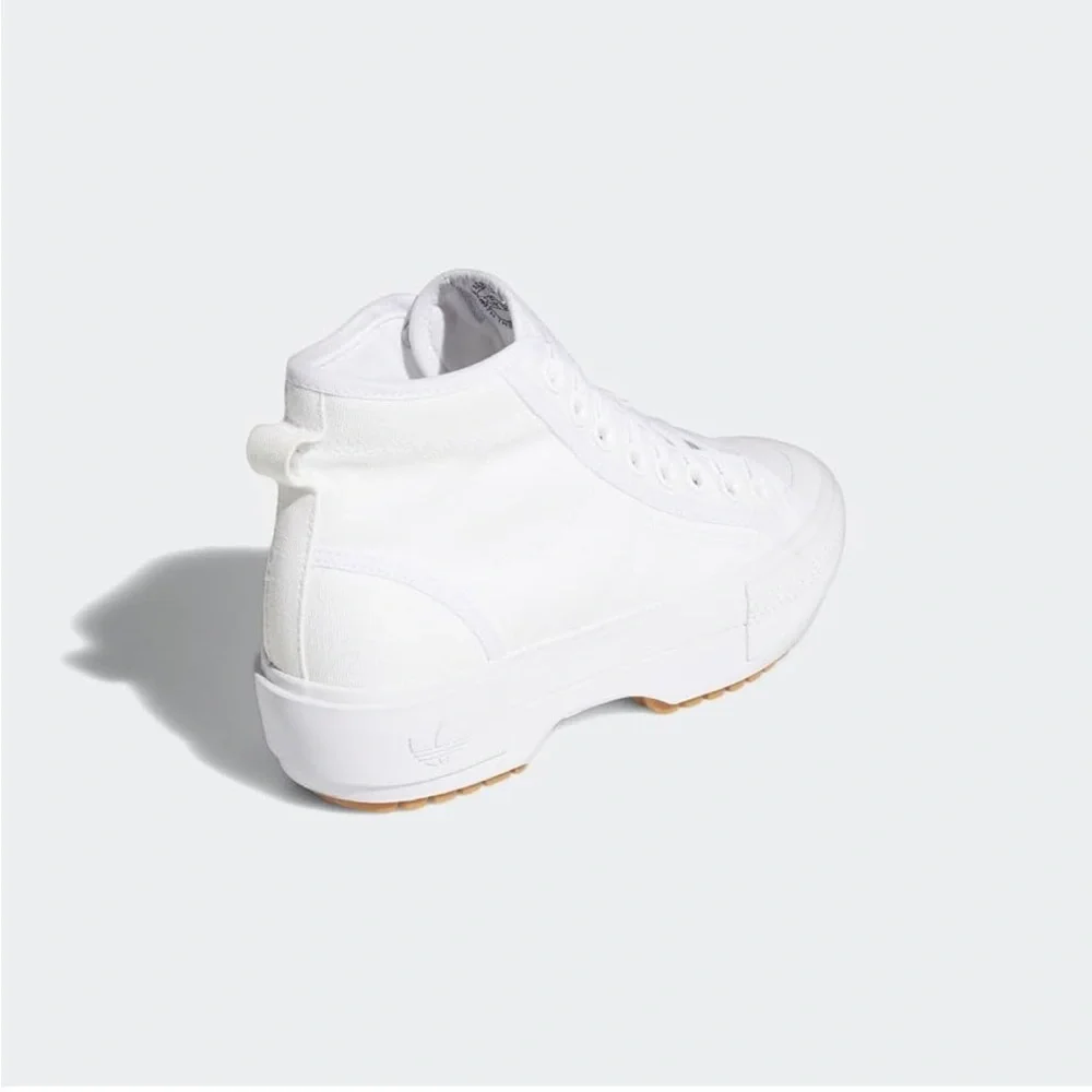 Adidas Nizza Trek in White 7.5 - Picture 9 of 9